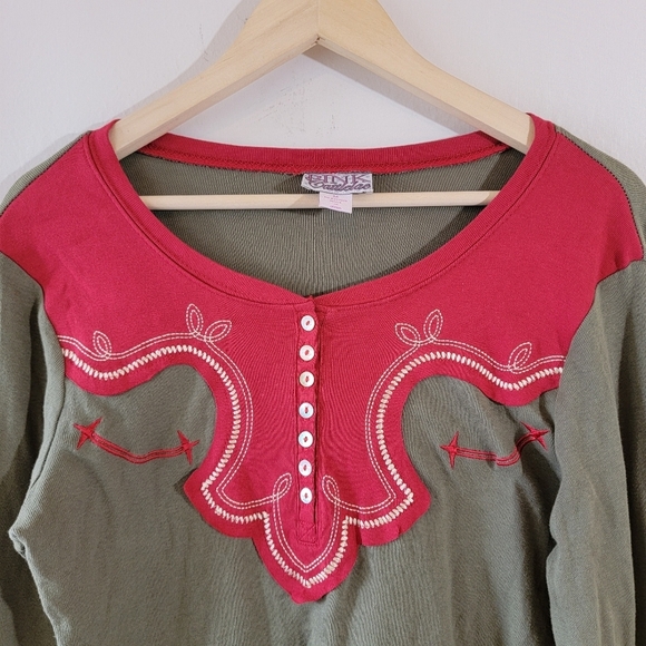 PINK Cattlelac Y2K Henley Top Sz M Green Red Embroidery Western Academia Preppy - Picture 3 of 10